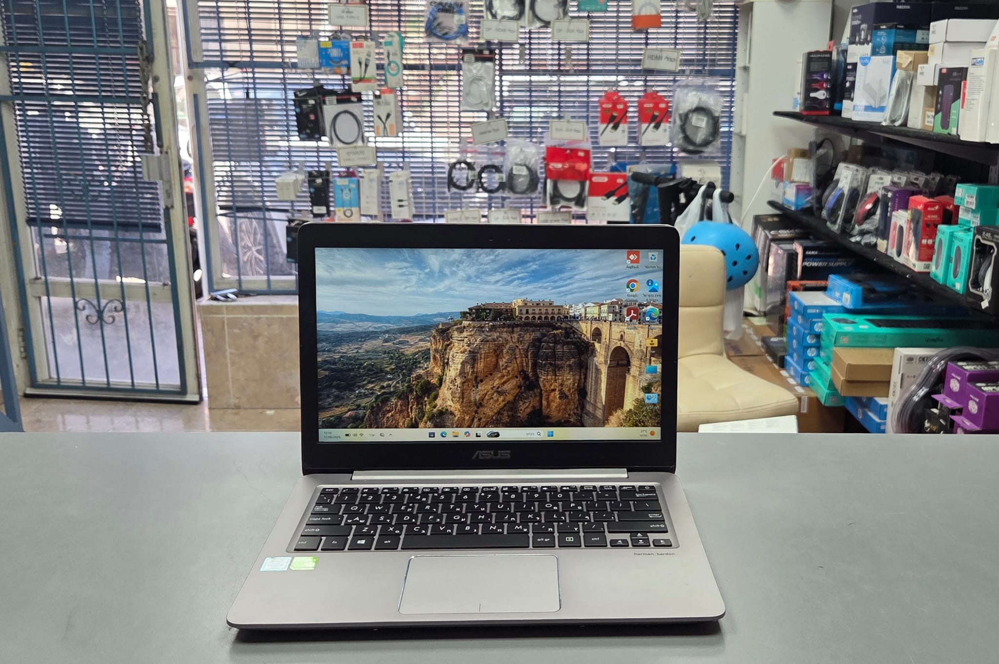 93160 - ASUS UX310U , מחשבים ניידים לקנייה , מחשבים ניידים למכירה , מחשבים ניידים יד 2 , מחשבים ניידים משומשים , מחשבים ניידים יד 2 לקנייה , מחשבים ניידים יד 2 למכירה , מחשבים ניידים משומשים למכירה , מחשבים ניידים משומשים לקנייה , מחשבים ניידים חדשים למכירה , מחשבים ניידים חדשים לקנייה , מחשב נייד מחודש , מחשב נייד מחודש לקנייה , מחשב נייד מחודש למכירה , מחשב נייד מחודש בזול , מחשב נייד בזול , מחשב נייד מחודש מחיר , מחשב נייד מחיר , תיקונים מחשבים ניידים , תיקון מחשב נייד , מעבדת תיקונים , מעבדת מחשבים , מעבדת מחשבים במרכז , מעבדת מחשבים ברמת גן , מחשבים למכירה , מחשבים לקנייה , מחשבים בזול לקנייה , מחשבים לקנייה מחיר , מעבדת תיקון מחשבים , חנות חלפים למחשבים , חלפים למחשבים , רכישת מחשבים משומשים , מחשבים ניידים לקנייה בזול , מחשבים ניידים למכירה בזול , מחשבים ניידים זולים מחיר